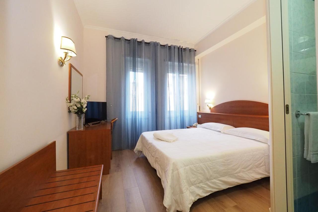 Hotel Laura Рим Экстерьер фото