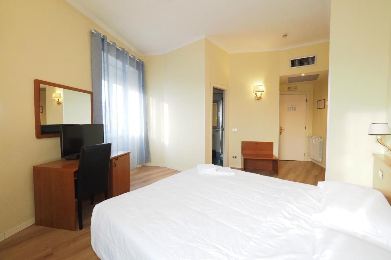 Hotel Laura Рим Экстерьер фото