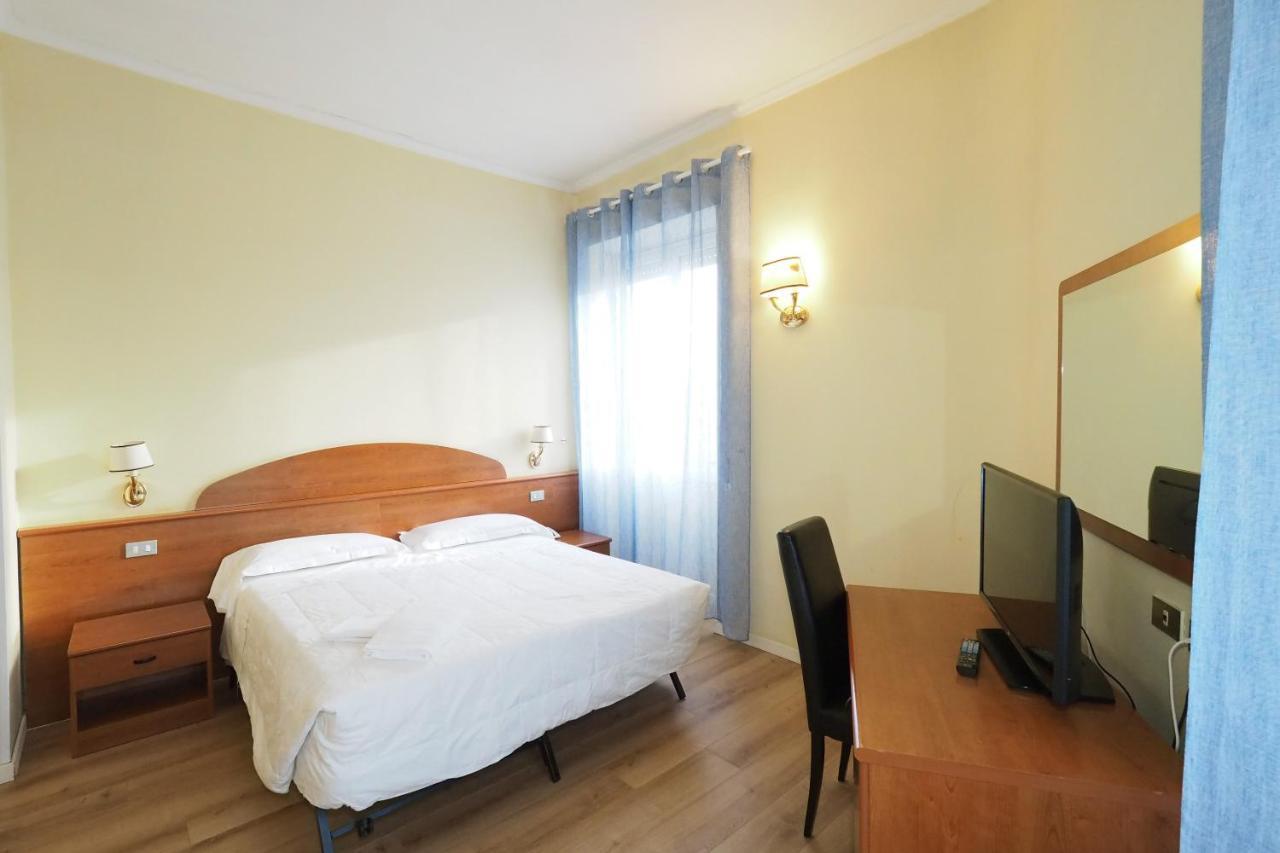 Hotel Laura Рим Экстерьер фото