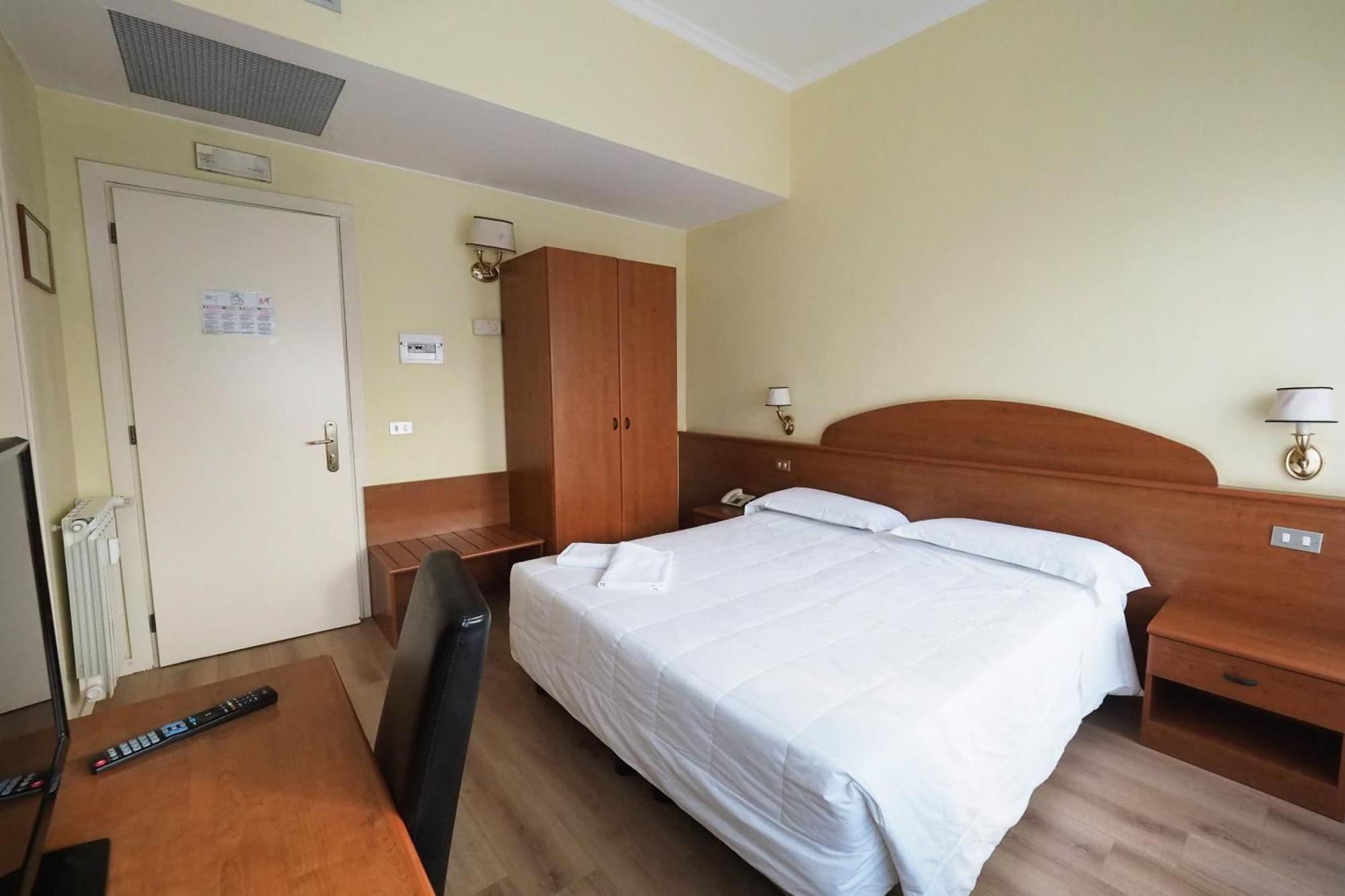 Hotel Laura Рим Экстерьер фото