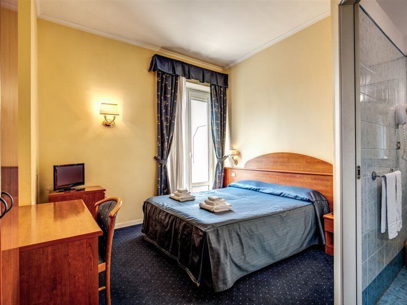 Hotel Laura Рим Экстерьер фото